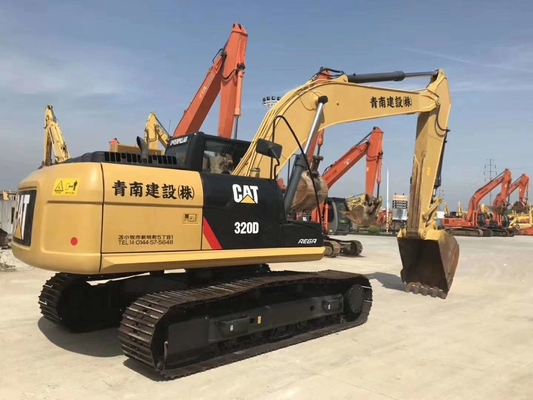 Гусеница 320D использовала экскаваторы CAT для конструкции