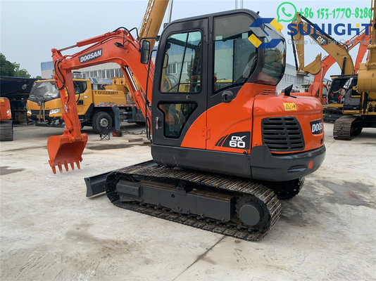 Подержанный Doosan DX60-9C мини-экскаватор с механической трансмиссией