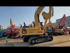 PC220-8 KOMATSU использовало экскаватор